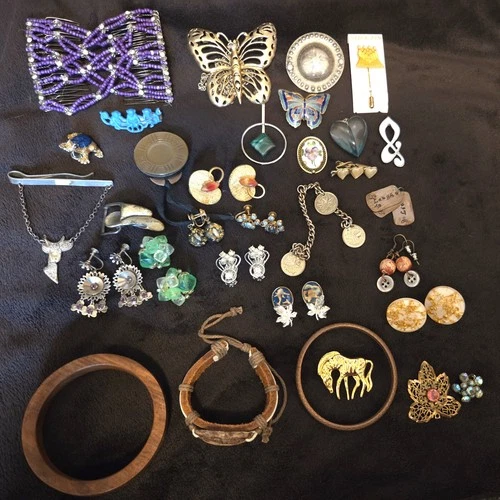Vintage & Modern Costume Jewelry Lot ~ Earrings ~ Bracelets ~ Pins ~ Hair Clips