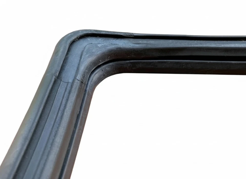 适用于 79-83 丰田卡罗拉 TE72 升降后挡风玻璃 Weatherstrip 橡胶密封圈 — 第 3/4 张图片