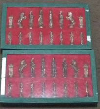 Vintage ITALFAMA LARGE METAL NAPOLEON THEME CHESS SET PIECES - Heavy