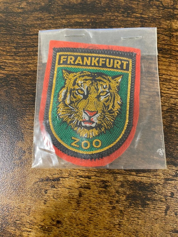 German Frankfurt Zoo New Patch Sew Iron on Rare Scare Vintage