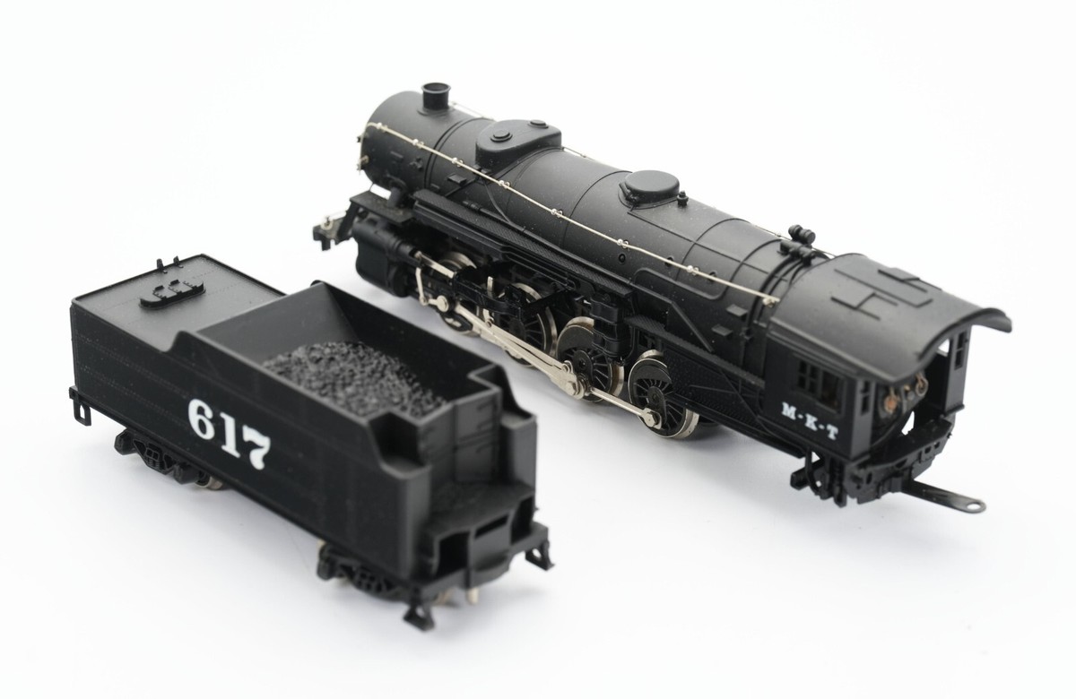 AHM / Rivarossi HO Scale 2-8-0 MKT #617 Heavy Mikado