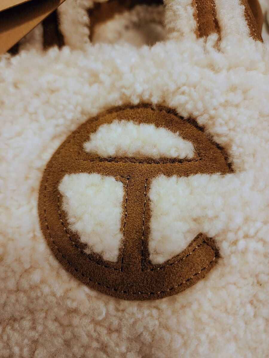 UGG x TELFAR Small Reverse Shopper bag crossbody sheepskin UGG x TELFAR Small Reverse Shopper bag crossbody sheepskin