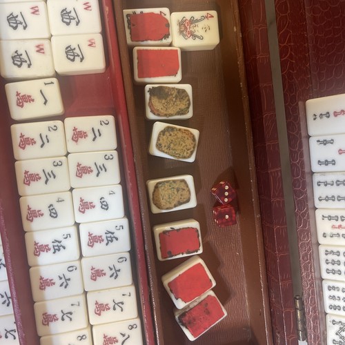 Vintage MAH JONGG MAH JONG Set With 136 Tiles 5 Racks Case Dice - Picture 7 of 17
