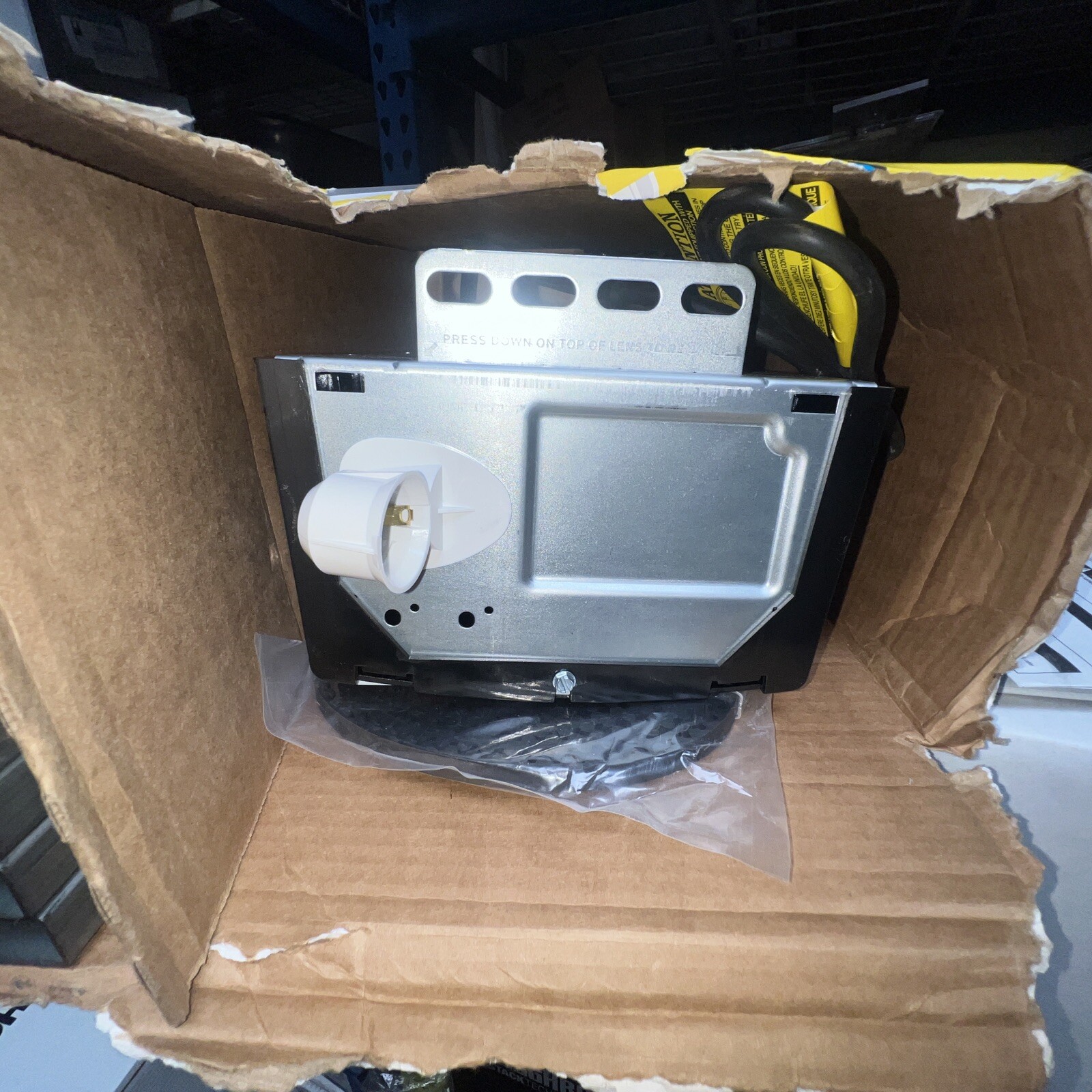 Genie StealthDrive 750 Belt Drive Garage Door Opener 1 1/4 HPc with