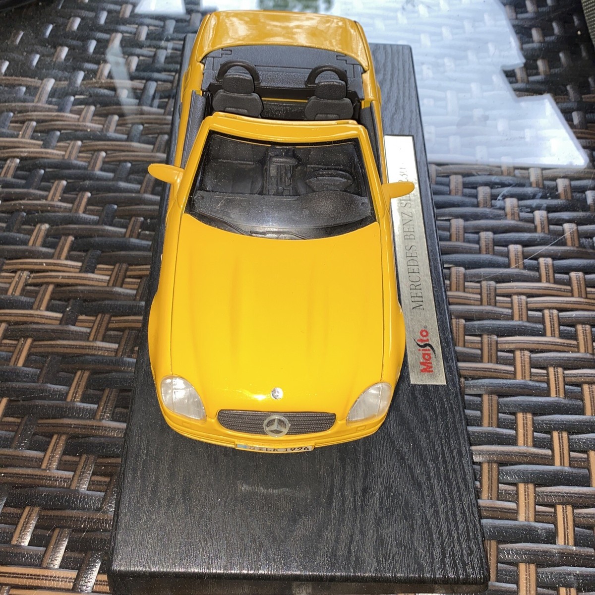 Maisto Special Edition Mercedes Benz SLK 230 Model- Diecast Yellow