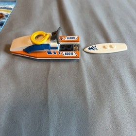 LEGO CITY: Surfer Rescue (60011) Complete with minifigures and instructions