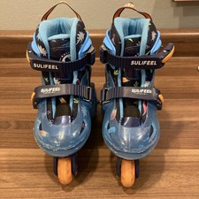 SULIFEEL Kids Adjustable Roller Skates Light Up Flash Wheels Size S - Dinasour