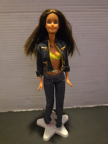 Vintage 1998 Barbie Puppe mit langen braunen Haaren Denim Outfit Jacke grün BH Jeans