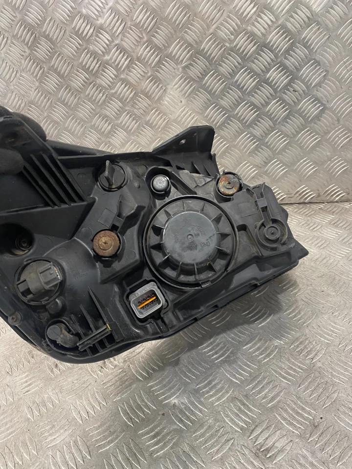 Faro lateral izquierdo pasajero Kia Rio 2005 #10 Foto 4 de 4