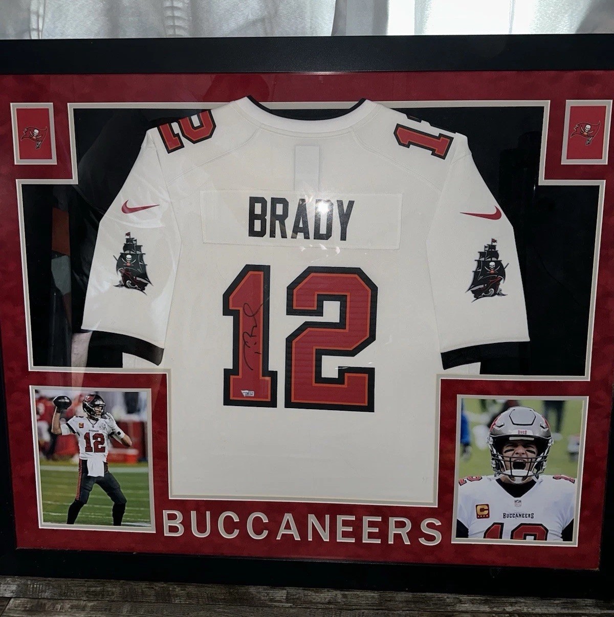 Tom Brady Autographed Signed Framed Nike Jersey Fanatics COA 