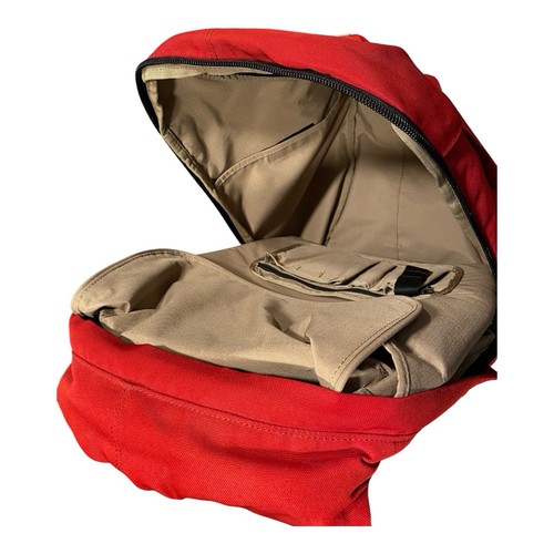 Crumpler The King Pojedynczy plecak na laptopa The Beer Back Czerwony wyściełany izolowany 2005 - Zdjęcie 12 z 24