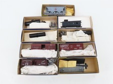 LOT of 9 HO Scale Roundhouse Hopper, Stock, Boxcar, Tankcar Flatcar Kits