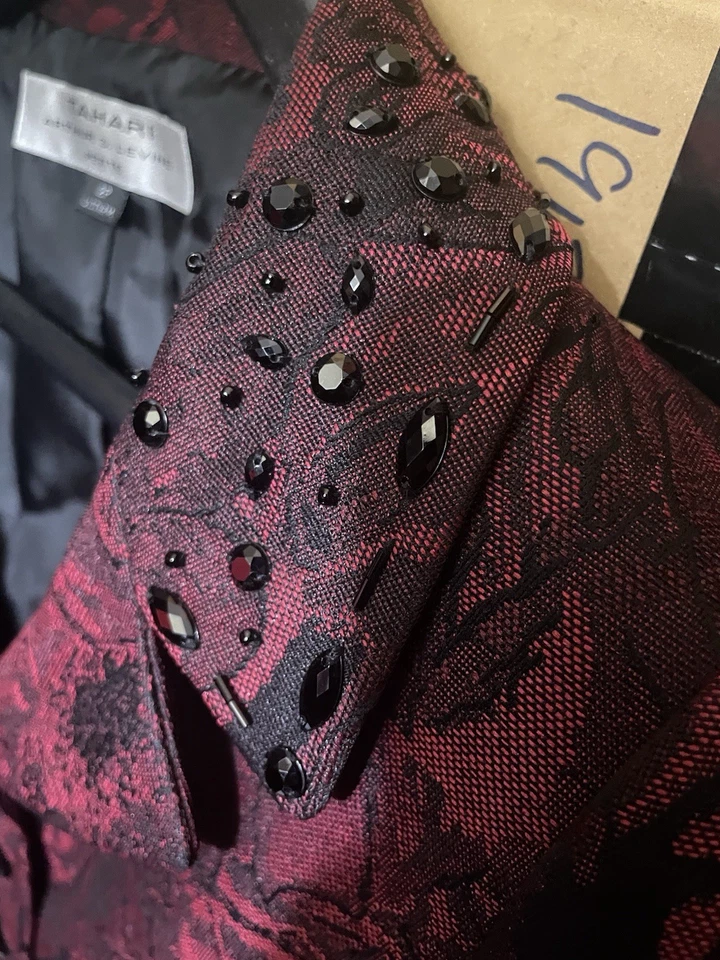 TAHARI ASLSkirt Suit 2P Black Lace Covered Burgundy Embellished Collar. - Image 2 of 4