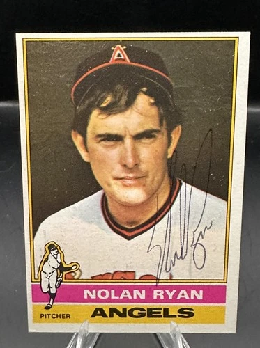 Topps 1976 Nolan Ryan NM #330 California Angels Baseball Card Base Set MLB