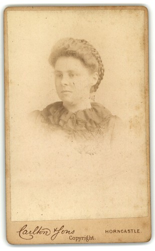 Antike CDV um 1890 Carlton Lyons wunderschöne Lady Horncastle