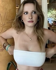 ‘MELISSA RAUCH’ Sexy Sitcom Star “Big Bang Theory” 8X10 Glossy Print “STUNNING!”