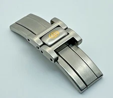 16MM ORIGINAL GUCCI WATCH DEPLOYMENT BUCKLE WITH LINKS FOR 9000M TWO-TONE BAND