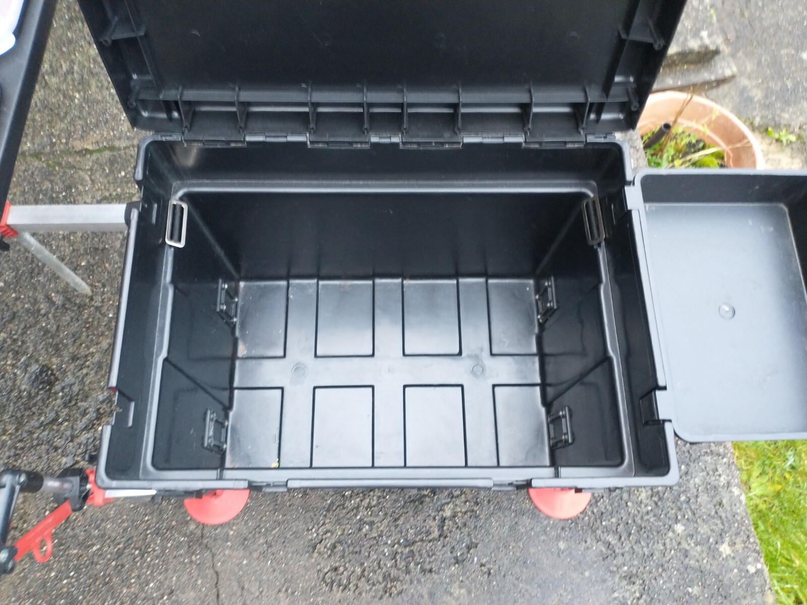 Diawa Plastic Fishing Seat Box With Attachments eBay