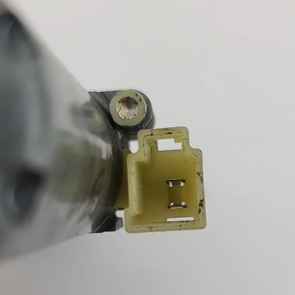 2003 Fits Bmw 745Li E66 Rear Door Sun Shade Motor Set Oem - Image 4 of 4