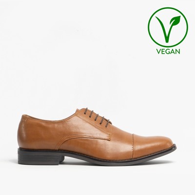 toe cap derby shoes