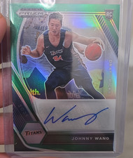 Panini Prizm Draft Picks Johnny Wang Titans Green Prizm Auto RC #DP-JWA