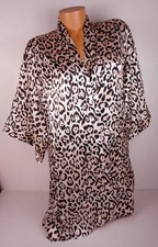 Victoria's Secret VS Satin Short Robe Pink Leopard S/M Medium