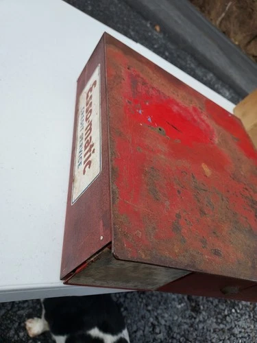 Vintage HUMBLE ESSO Credit Card Holder Lock Box. Rare Happy Motoring Heavy!