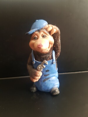 Die Molillenns. Doverdale Designs Ltd. Maulwurf Ornament. MAULWURFGRIFF