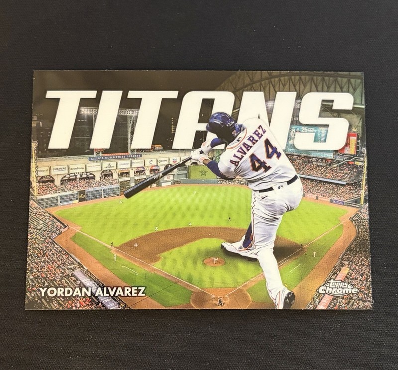 2023 Topps Chrome Chrome Titans Yordan Alvarez #CT-9