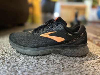 Used Brooks Ghost 11 Shoes Mens size 9 black orange Running Athletic Sneakers