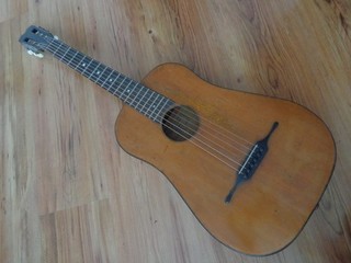 Chitarra da passeggio Parlor Aug. J. Strohmer Norimberga