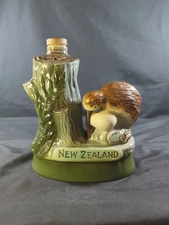 Jim Beam New Zealand Kiwi Bird w Egg Decanter 1974 Empty Bottle Unique No Label