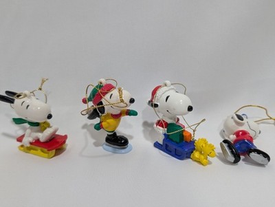 Lot Of 4 Vintage Snoopy Peanuts Christmas Ornament PVC United Features Syn