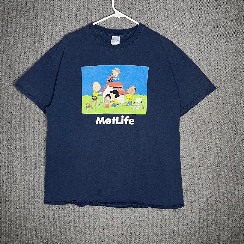 Gildan Tshirt Mens XL Blue Graphic Print Metlife Volunteer Peanuts  