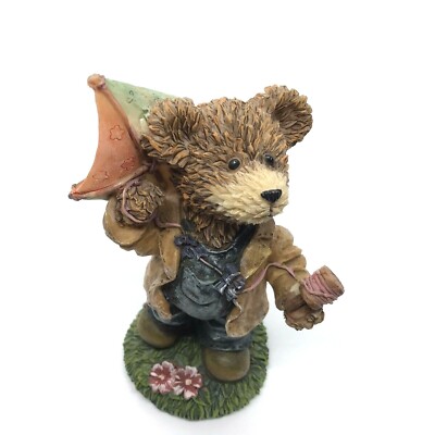 Teddy Bear READY TO FLY A KITE Resin Figurine Nursery Decor 8 InchTall