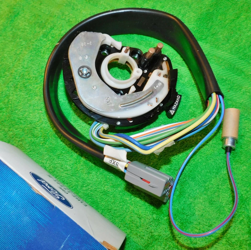 Interruptor de señal de giro de columna fija Ford F100 F150 F250 F350 Bronco 1980-1983 Foto 2 de 4