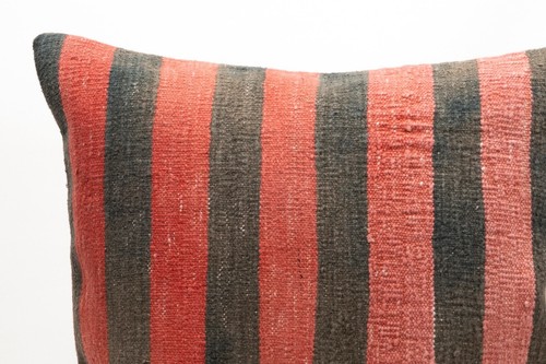 Kilim Pillow Cover, 20x20 in, Decorative Sofa Cushion, Handmade Boho Pillow - Picture 3 of 6