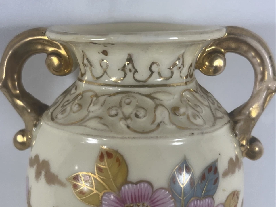 Jarrón antiguo Victoria Carlsbad Austria pintado a mano con mango de porcelana 40 4,5’’ Foto 4 de 4