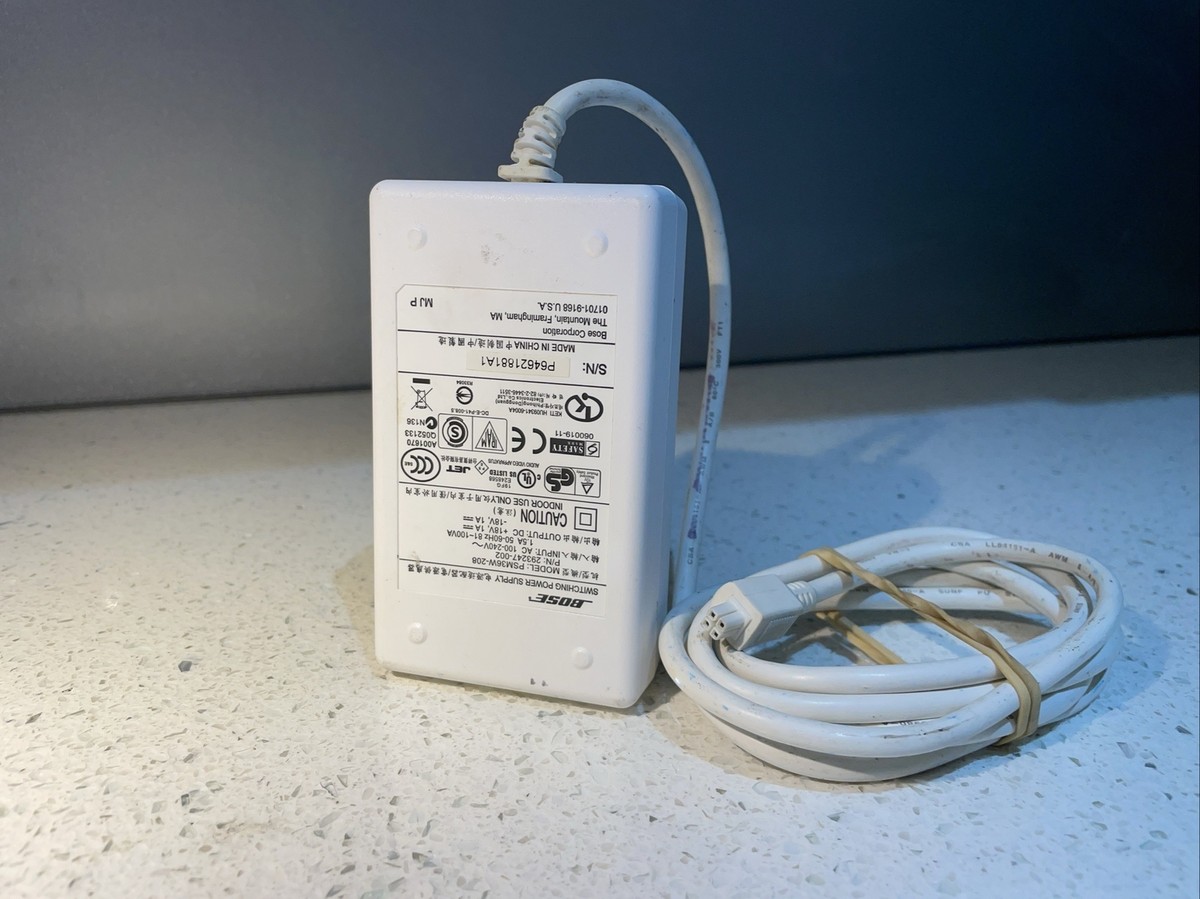 Genuine Bose-Sounddock 1st Generation 4 Pins 18v AC Power supply