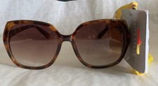T40.1 Foster Grant Falls Creek Sunglasses Tortoise Shell Oval With Floral Pouch