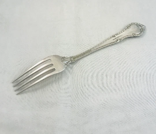 Tenedor de almuerzo English Gadroon by Gorham Sterling - 7 1/8" Foto 3 de 4