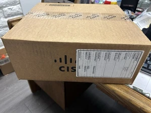 Cisco 819G-U-K9 5-Port Calque 3 Fast Ethernet Managed Switch nouvelle boîte scellée