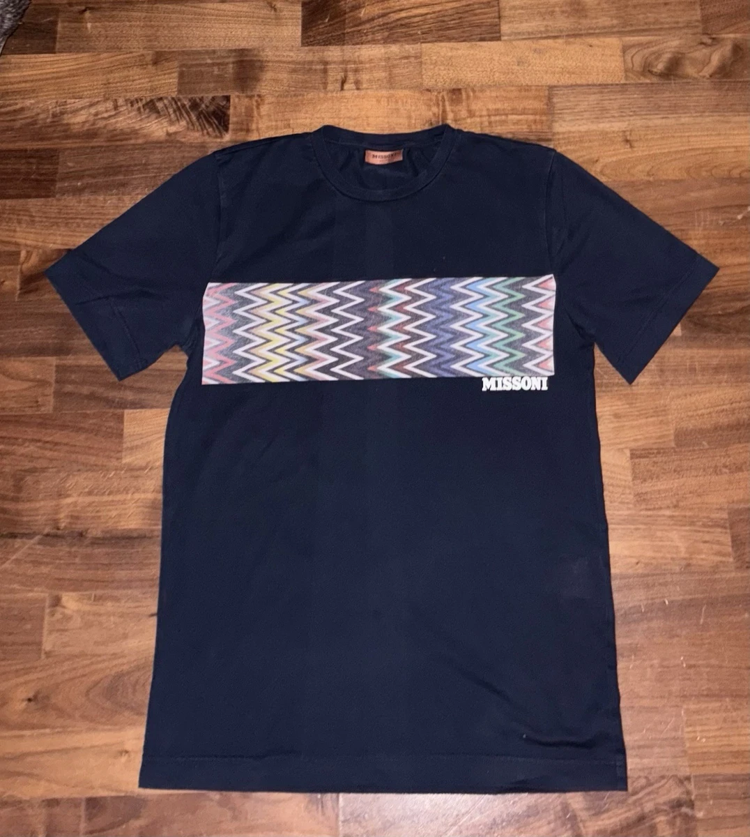 Men’s Missoni T shirt, fits a small/ medium - Depop