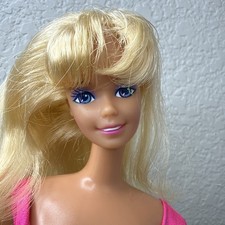 1990 Mattel Hawaiian Fun Barbie 5940 Barbie Doll And 2 Piece Swimsuit C324G