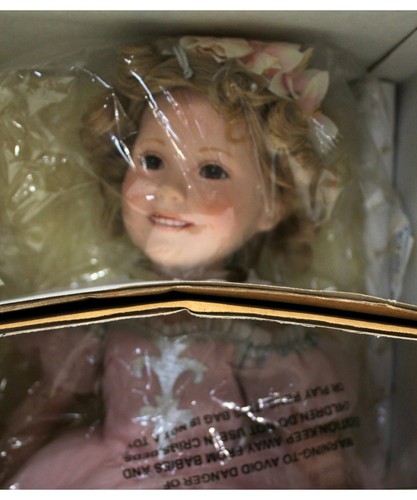 Twentieth Century Fox | Shirley Temply Ballerina Doll | Non-Mint Box - Picture 2 of 3