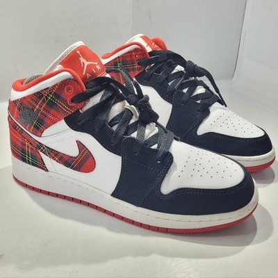 NIKE AIR JORDAN 1 RETRO MID BAD SANTA PLAID SHOE 6.5Y = WOMEN SZ 8