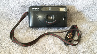Nikon Nice Touch 2 35mm Film Camera - Film Tested and Works