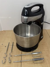 Kitchen Elements Stand Hand Mixer Bowl Beaters Hooks Black 5-Speed Turbo