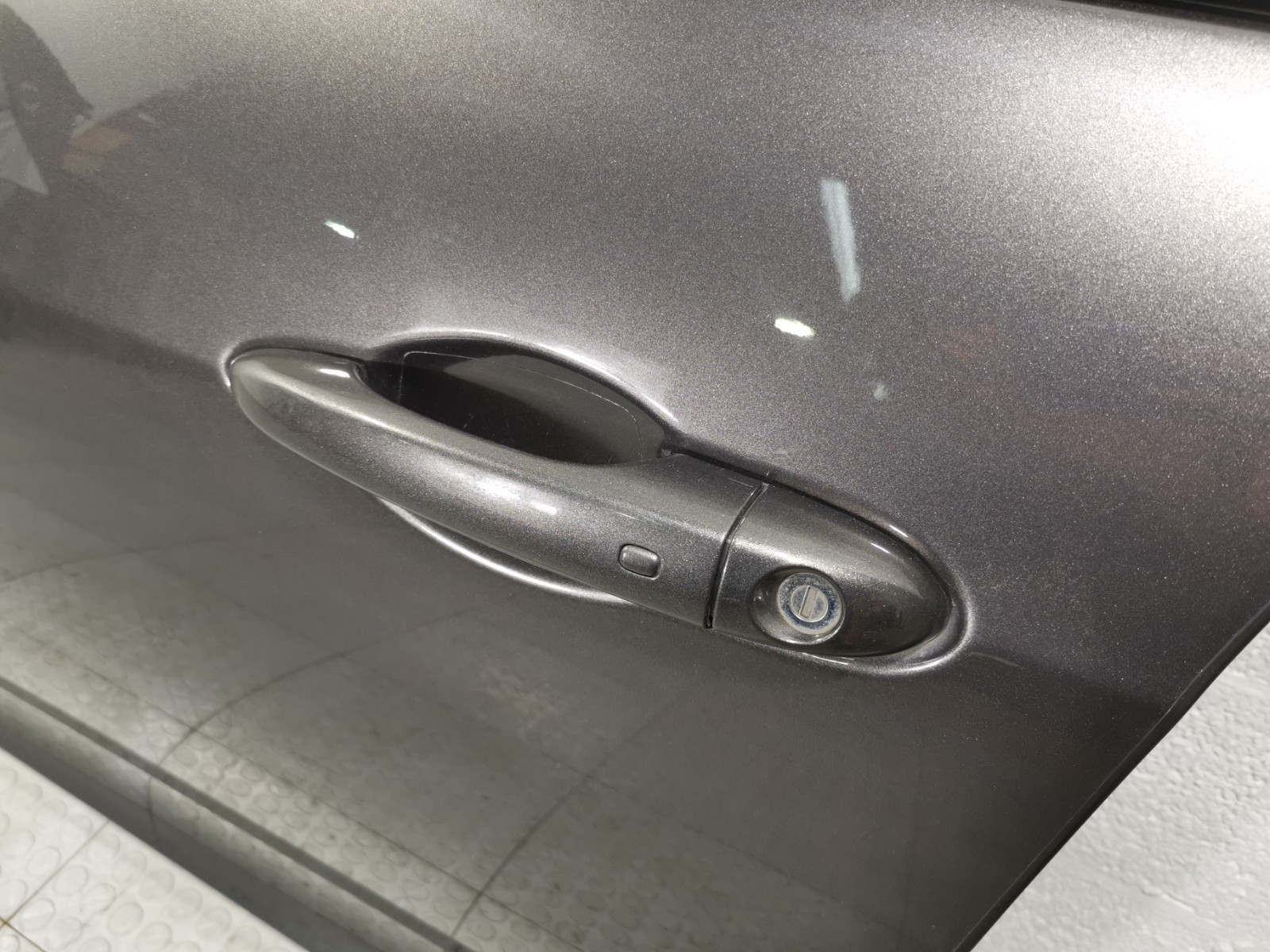 Maserati Ghibli 2019 M156E RWD 3.0 L Front Left Door Shell Gray Color HP0885C