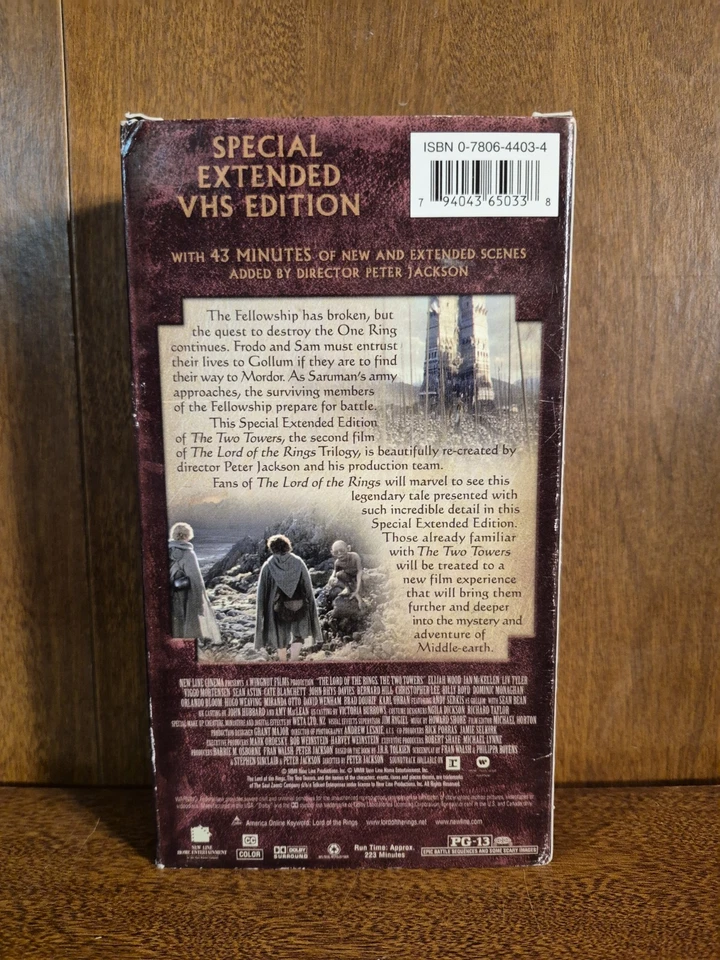 The Lord of the Rings The Two Towers VHS, 2-Tape Set, Extended Edition Tested  - Image 2 of 4
